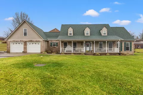 138 Southland Dr, Paris, KY 40361