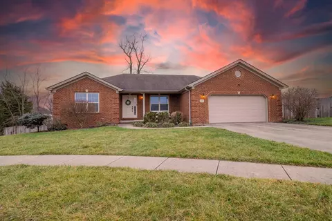 144 Oak Meadow Dr, Berea, KY 40403