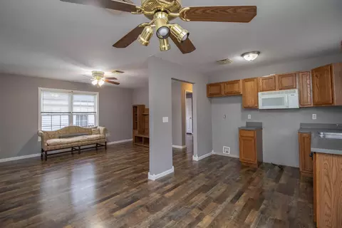 246 Parrish Ave, Paris, KY 40361 photo 10