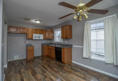 246 Parrish Ave, Paris, KY 40361 photo 9