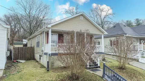 246 Parrish Ave, Paris, KY 40361 photo 3