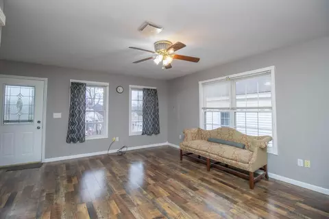 246 Parrish Ave, Paris, KY 40361 photo 8