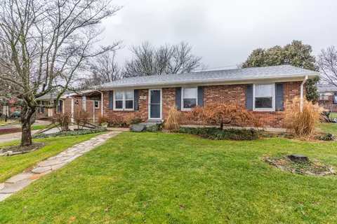 3832 Joshua Cir, Lexington, KY 40514