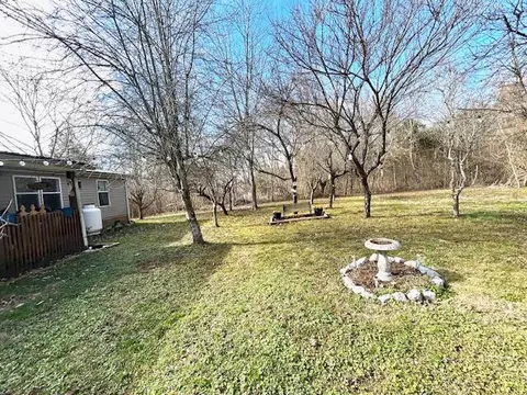 356 Lakeshore Dr, Burnside, KY 42519 photo 44