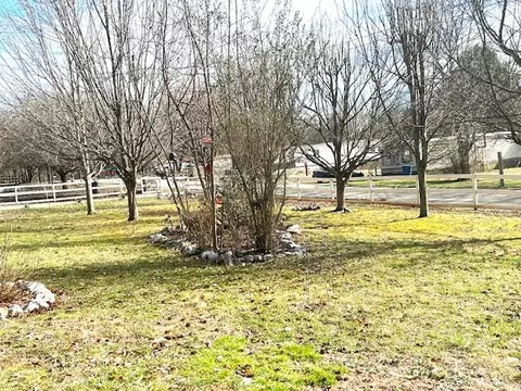 356 Lakeshore Dr, Burnside, KY 42519 photo 52