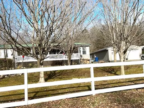 356 Lakeshore Dr, Burnside, KY 42519 photo 58