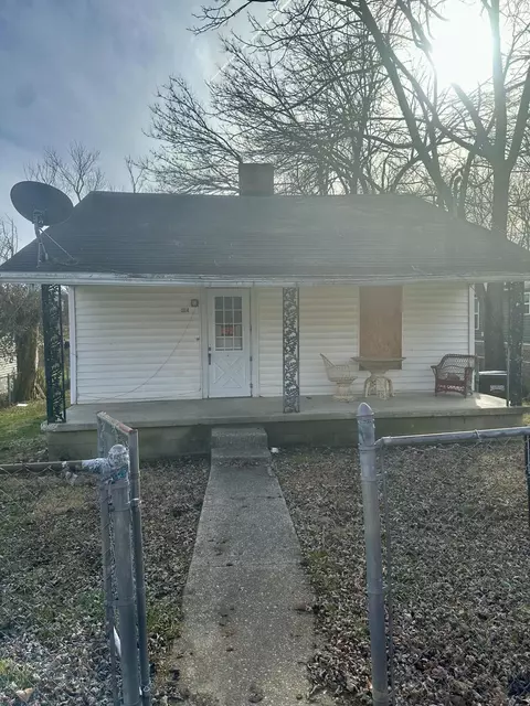 1014 Race St, Richmond, KY 40475