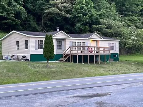 2029 Ky Rt 1428, Prestonsburg, KY 41653