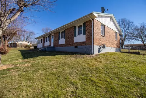 576 Brentwood Dr, Mount Sterling, KY 40353