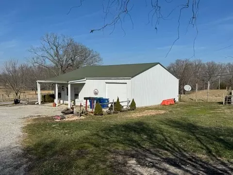Exterior - 1385 Pole Bridge Rd, Nancy, KY 42544 photo 9 of 14