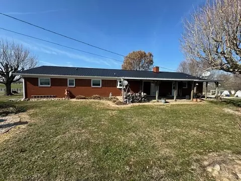 Exterior - 1385 Pole Bridge Rd, Nancy, KY 42544 photo 4 of 14