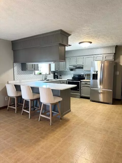 Kitchen - 1385 Pole Bridge Rd, Nancy, KY 42544 photo 2 of 3
