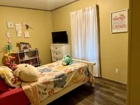 Bedroom - 170 Patsy Rd, Irvine, KY 40336 photo 7 of 7