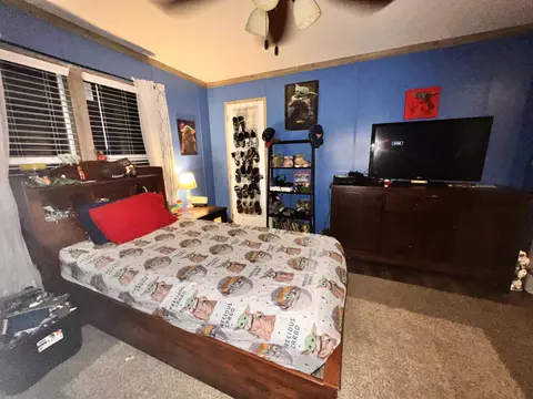 Bedroom - 170 Patsy Rd, Irvine, KY 40336 photo 5 of 7