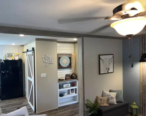 Bedroom - 170 Patsy Rd, Irvine, KY 40336 photo 1 of 7