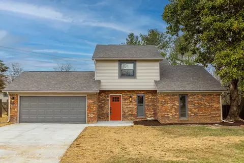 2609 Oakmont Ct, Lexington, KY 40503