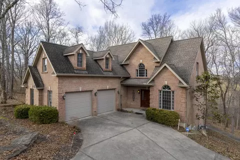 118 Hogans Pkwy, Dry Ridge, KY 41035