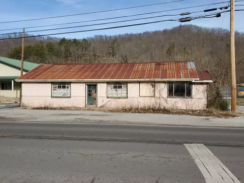 9775 Ky-122, Mcdowell, KY 41647