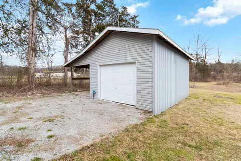 Exterior - 53 Walnut St, Burnside, KY 42519 photo 6 of 7