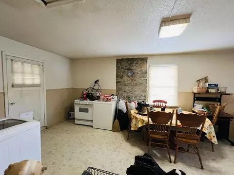 115 Ridgeway Dr, Lancaster, KY 40444 photo 3