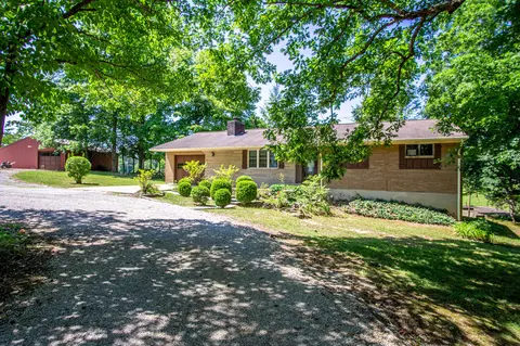 121 Prewitt Bend Rd, Williamsburg, KY 40769