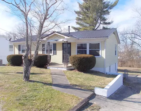 719 Second St, Mount Sterling, KY 40353