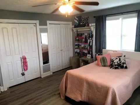 Bedroom - 1410 Ky 80, Windsor, KY 42565 photo 3 of 5