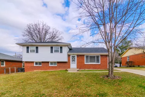 1757 Gleneagles Dr, Lexington, KY 40505