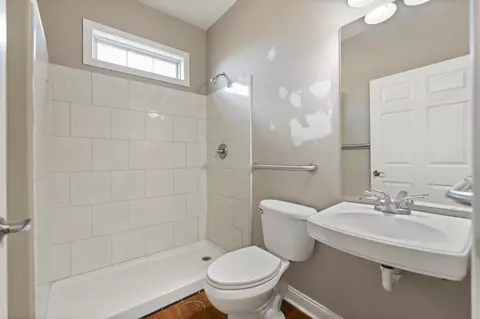 Bath - 157 Coachman Pl, Georgetown, KY 40324 photo 3 of 3