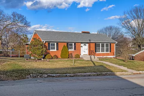 481 Cardinal Dr, Harrodsburg, KY 40330