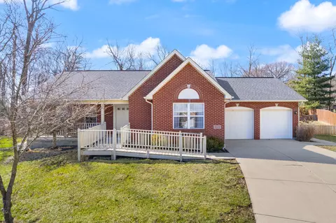 1285 Edinburgh Ln, Union, KY 41091