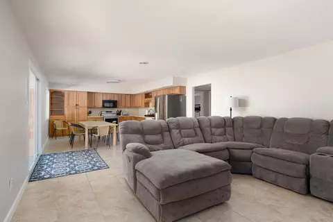 Living - 295 Meece Ave, Nancy, KY 42544 photo 4 of 5