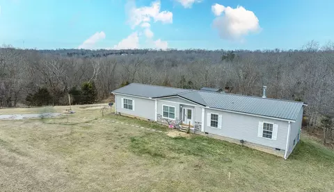 643 Junction Farms Ln, Berry, KY 41003