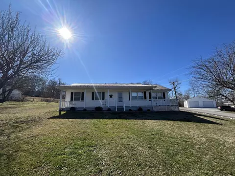 31 Tall Timbers Ln, Monticello, KY 42633