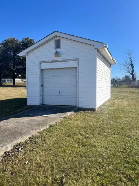 Other - 130 Eastern Ave, Lancaster, KY 40444 photo 1 of 3