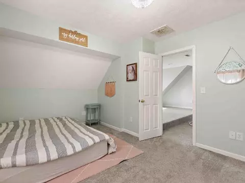 Bedroom - 341 Hwy 233, Gray, KY 40734 photo 6 of 7