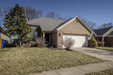 601 Skyview Ln, Lexington, KY 40511
