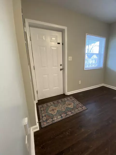 Entry Way - 340 E Second St, Lexington, KY 40508 photo 1 of 2