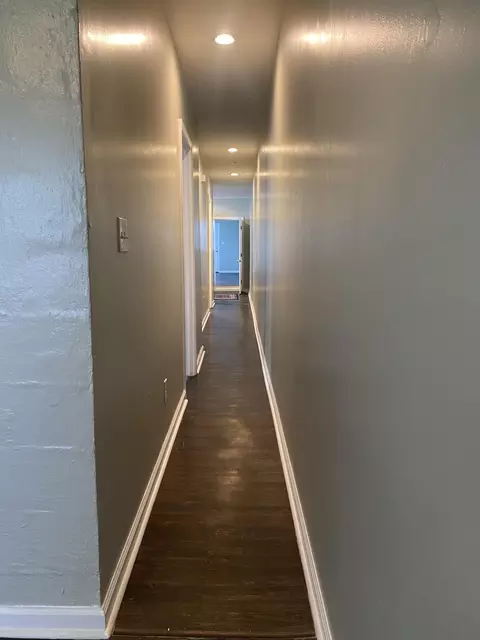 Entry Way - 340 E Second St, Lexington, KY 40508 photo 2 of 2