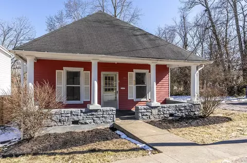 526 Lincoln Ave, Paris, KY 40361