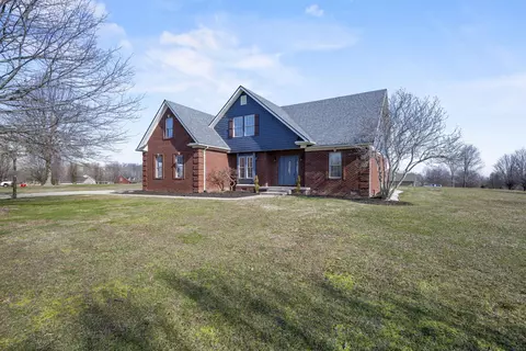 395 Windy Oaks Cir, Richmond, KY 40475