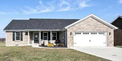 140 Scenic Hill Dr, Lebanon, KY 40033