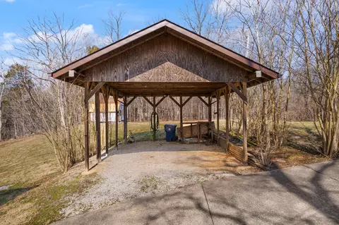 Exterior - 992 Stonegate Dr, Burnside, KY 42519 photo 12 of 21
