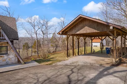 Exterior - 992 Stonegate Dr, Burnside, KY 42519 photo 16 of 21