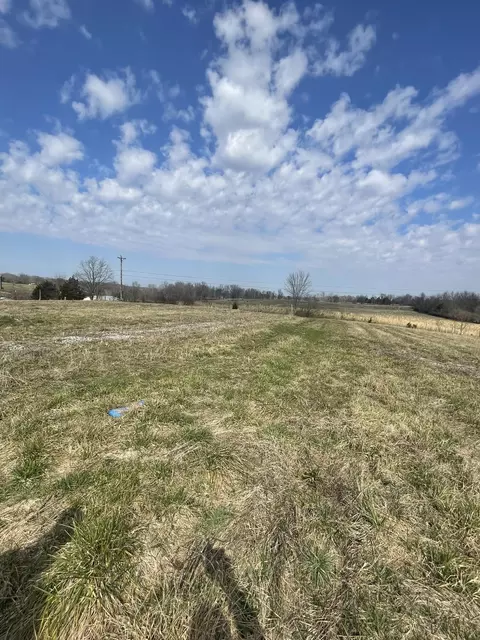 2800 Ky-910, Russell Springs, KY 42642