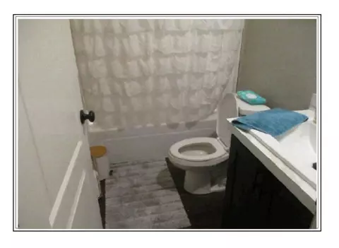 Bath - 156 Eagle Crest Dr, Nancy, KY 42544 photo 5 of 5