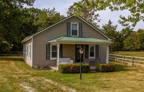 14 Good Hope Church Rd, Paint Lick, KY 40461