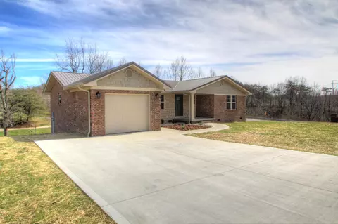 36 Cayenne Lane Ln, London, KY 40741