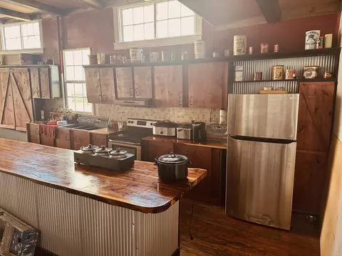 Kitchen - 391 Main Street St, Salvisa, KY 40372 photo 9 of 11