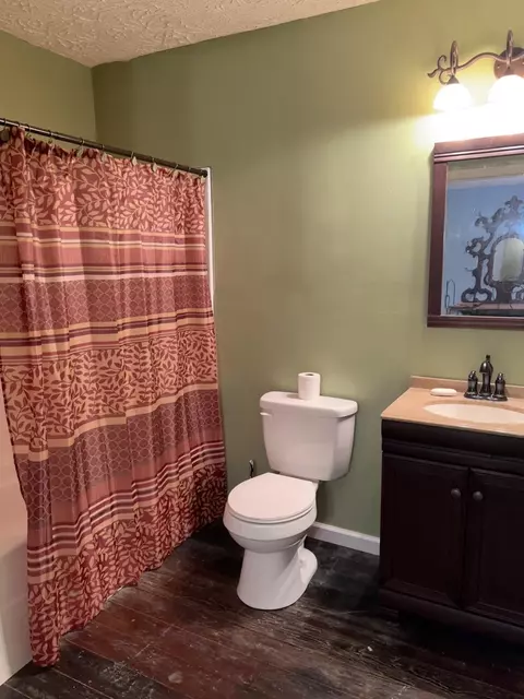 Bath - 391 Main Street St, Salvisa, KY 40372 photo 1 of 3